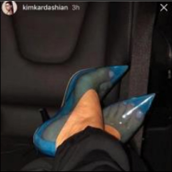 Cape Robin Blue Transparent Stilletos - Picture 13 of 16